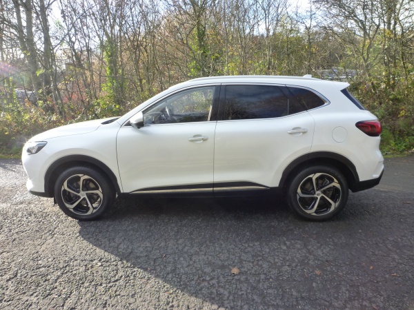 Trophy 1.5 T-GDi 16.6 kWh