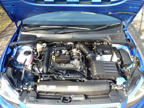 Xcellence Lux 1.0 TSi automatic