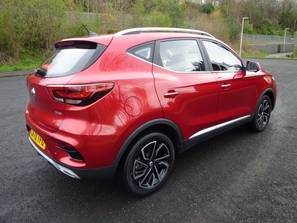 Exclusive 1.0 T-GDi auto