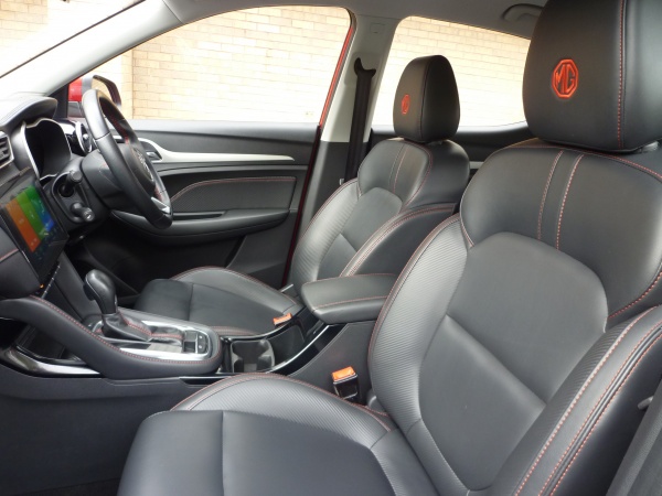 Exclusive 1.0 T-GDi auto