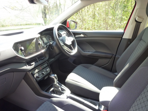 SE 1.0 TSi DSG