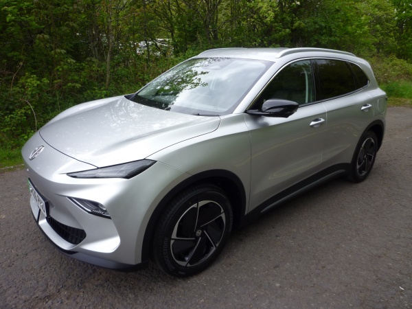 Trophy 64 kWh