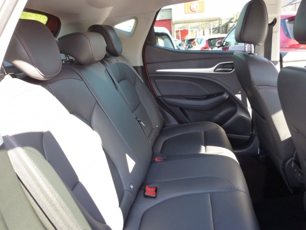 Exclusive 1.5 VTi-TECH