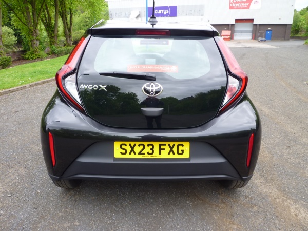 Pure 1.0 VVT-i automatic
