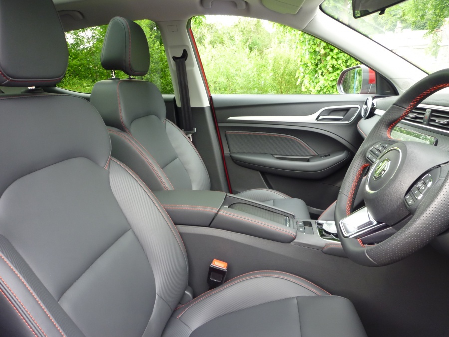 Trophy Standard Range 51.1 kWh