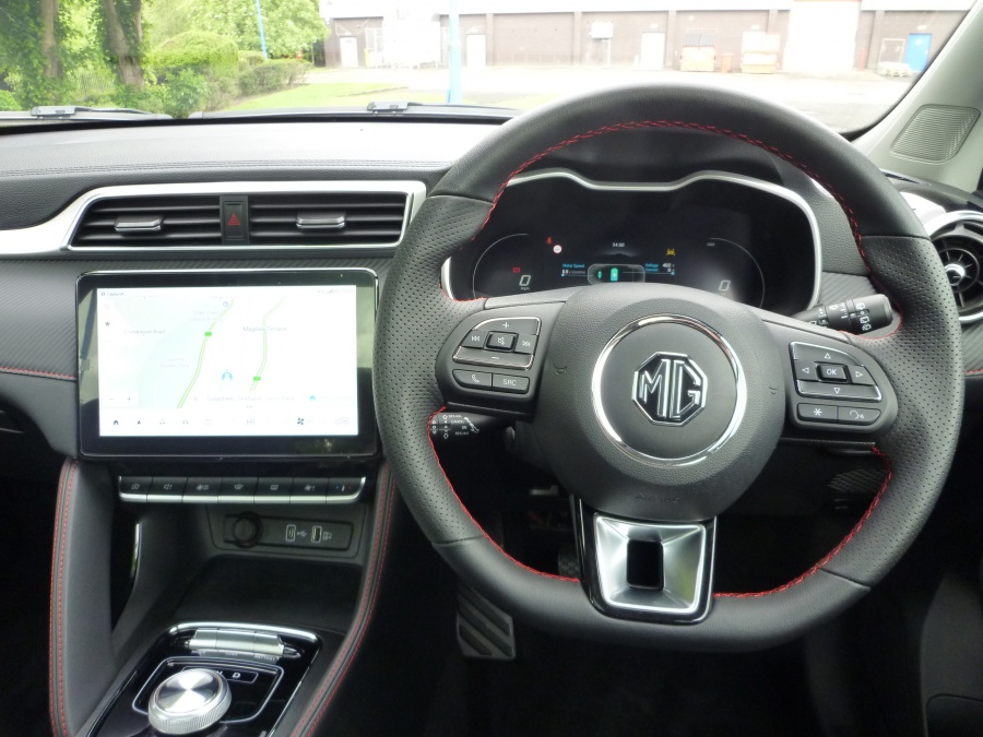 Trophy Standard Range 51.1 kWh
