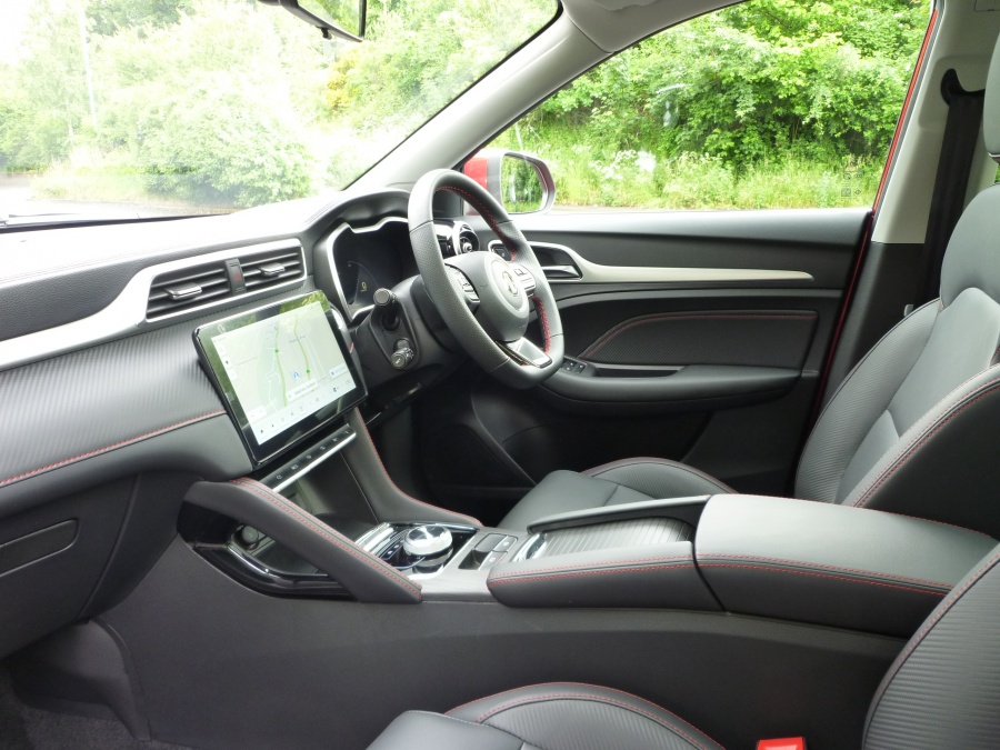 Trophy Standard Range 51.1 kWh