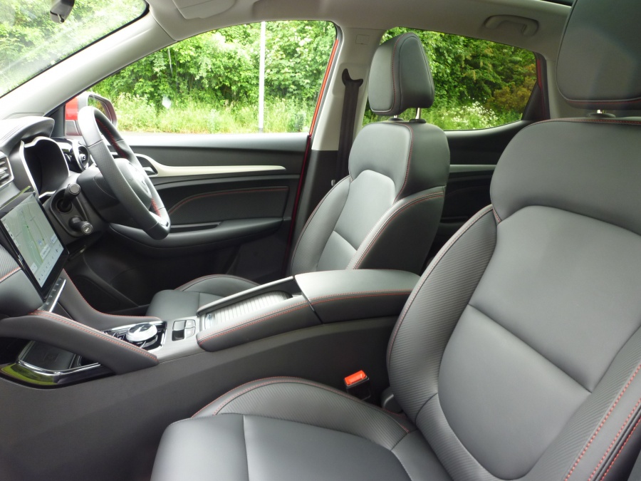 Trophy Standard Range 51.1 kWh
