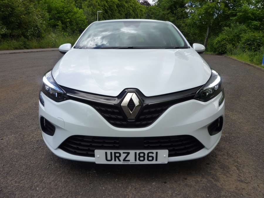 140 Iconic 1.6 E-Tech Hybrid