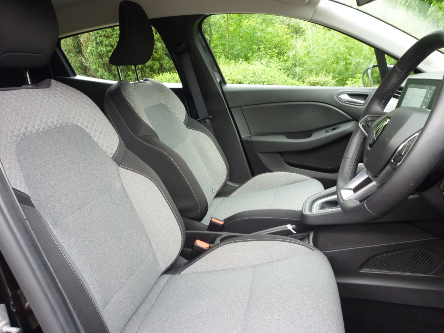 145 Evolution 1.6 E-TECH hybrid