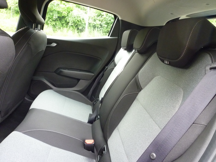 145 Evolution 1.6 E-TECH hybrid