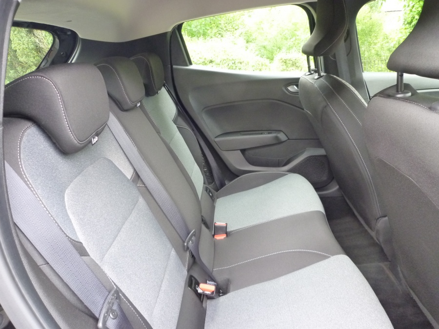 145 Evolution 1.6 E-TECH hybrid