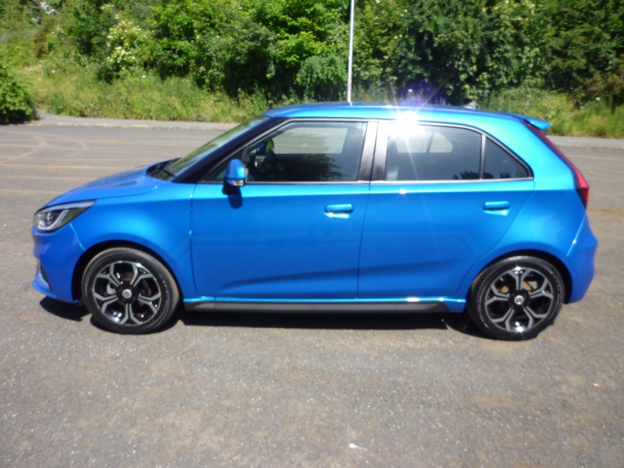Exclusive Nav 1.5 VTi-TECH