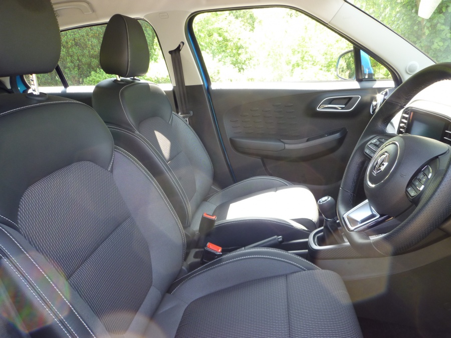 Exclusive Nav 1.5 VTi-TECH