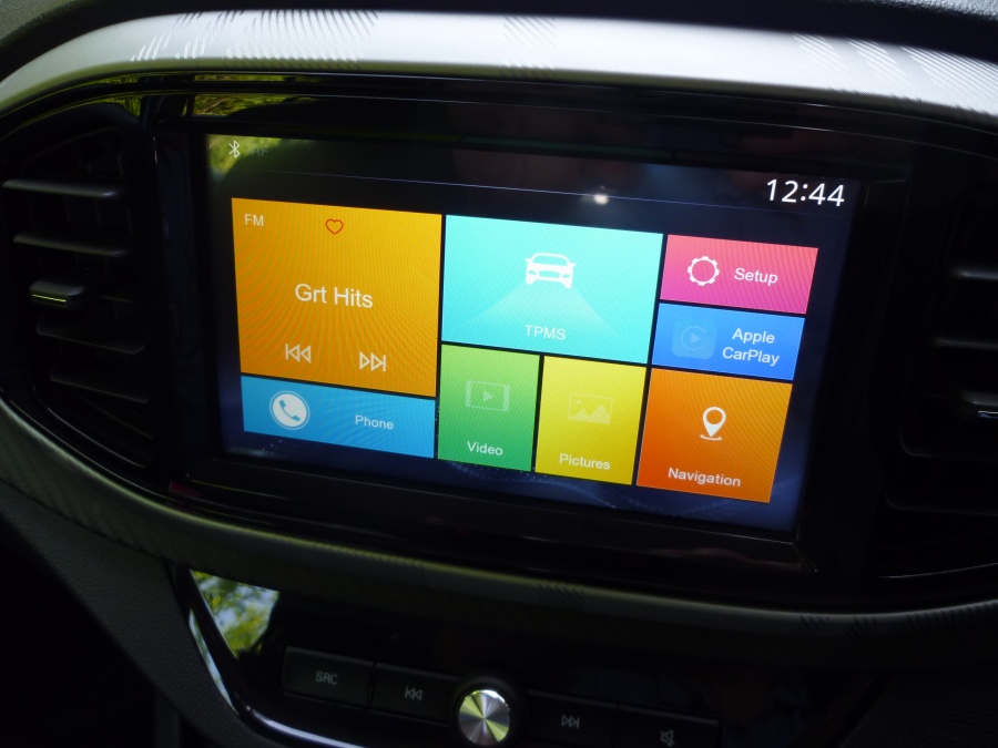 Exclusive Nav 1.5 VTi-TECH