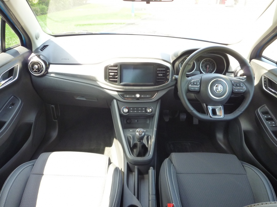Exclusive Nav 1.5 VTi-TECH
