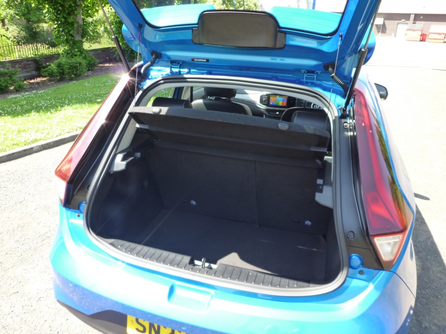 Exclusive Nav 1.5 VTi-TECH