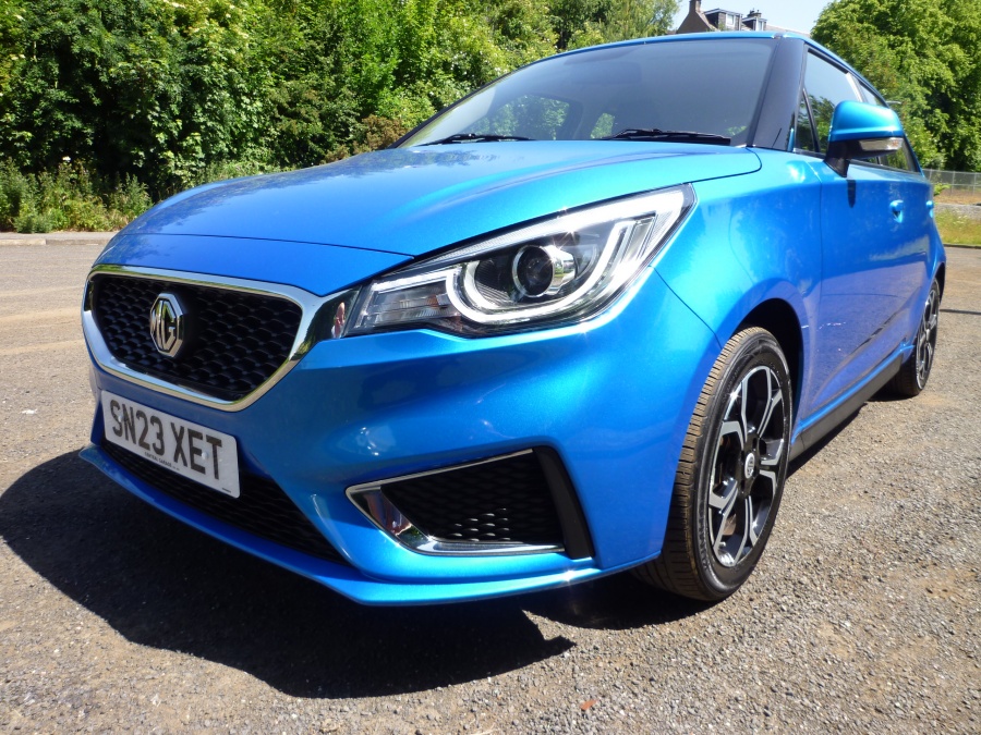 Exclusive Nav 1.5 VTi-TECH