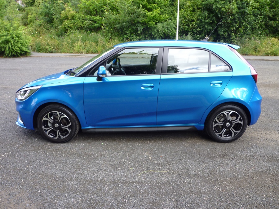 Exclusive Nav 1.5 VTi-TECH