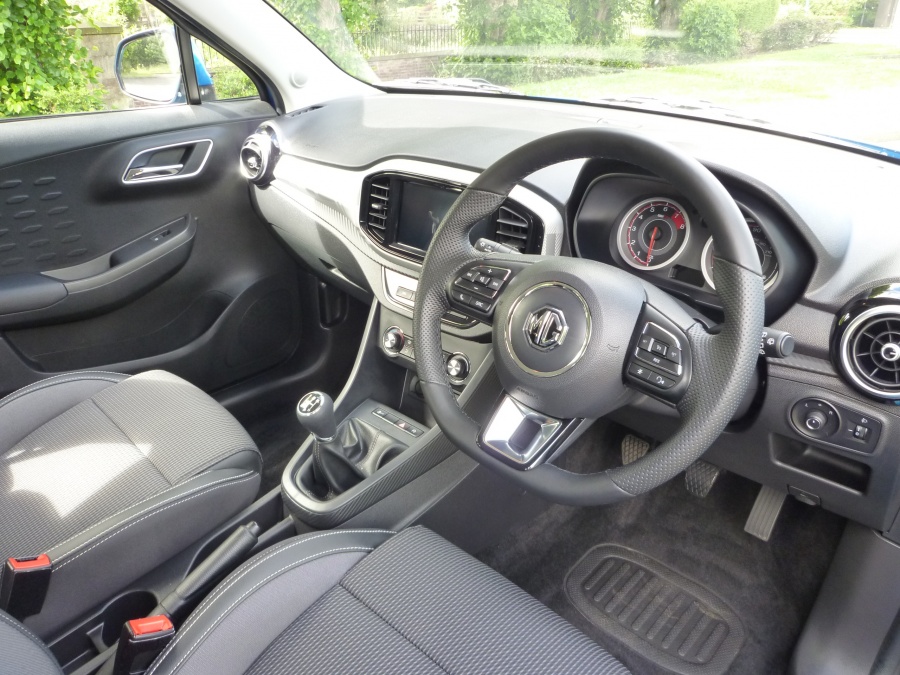 Exclusive Nav 1.5 VTi-TECH