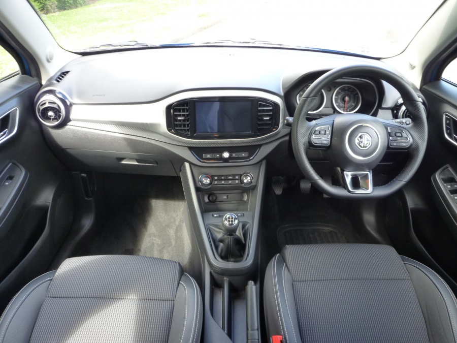 Exclusive Nav 1.5 VTi-TECH
