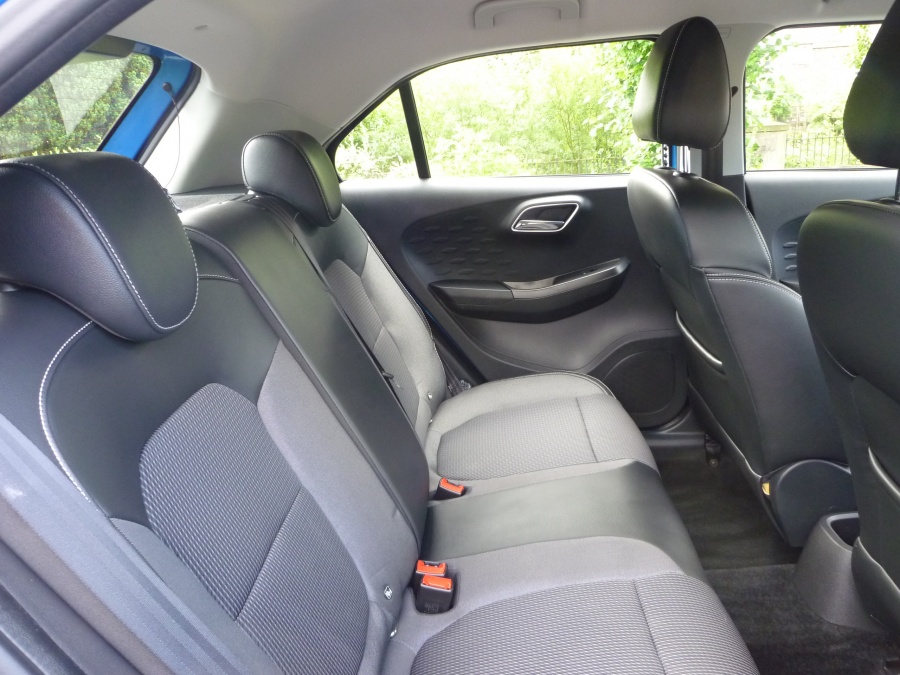 Exclusive Nav 1.5 VTi-TECH