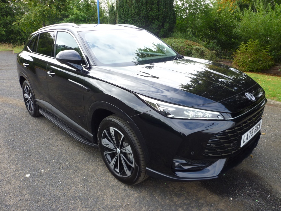 Trophy 1.5 T 24.7 kWh automatic