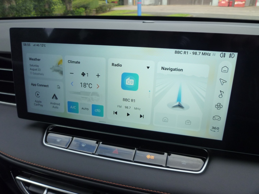 Trophy 1.5 T 24.7 kWh automatic