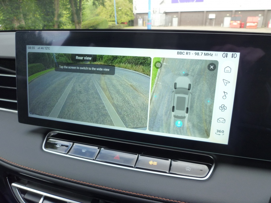 Trophy 1.5 T 24.7 kWh automatic