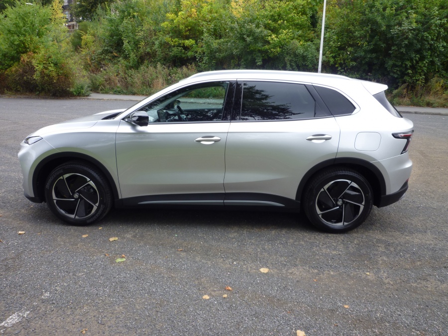 Trophy Long Range 64 kWh