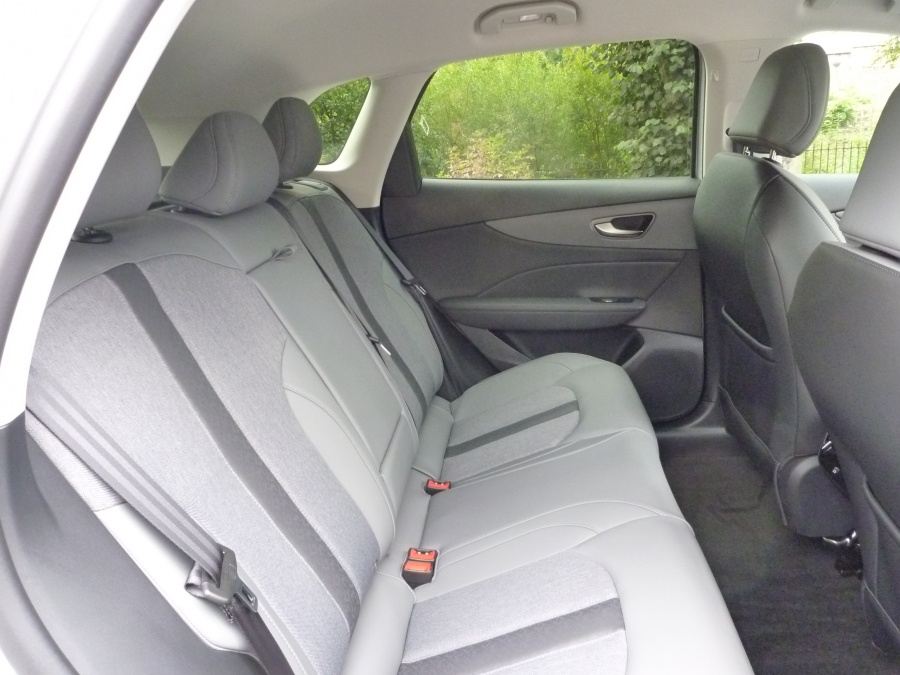 Trophy Long Range 64 kWh