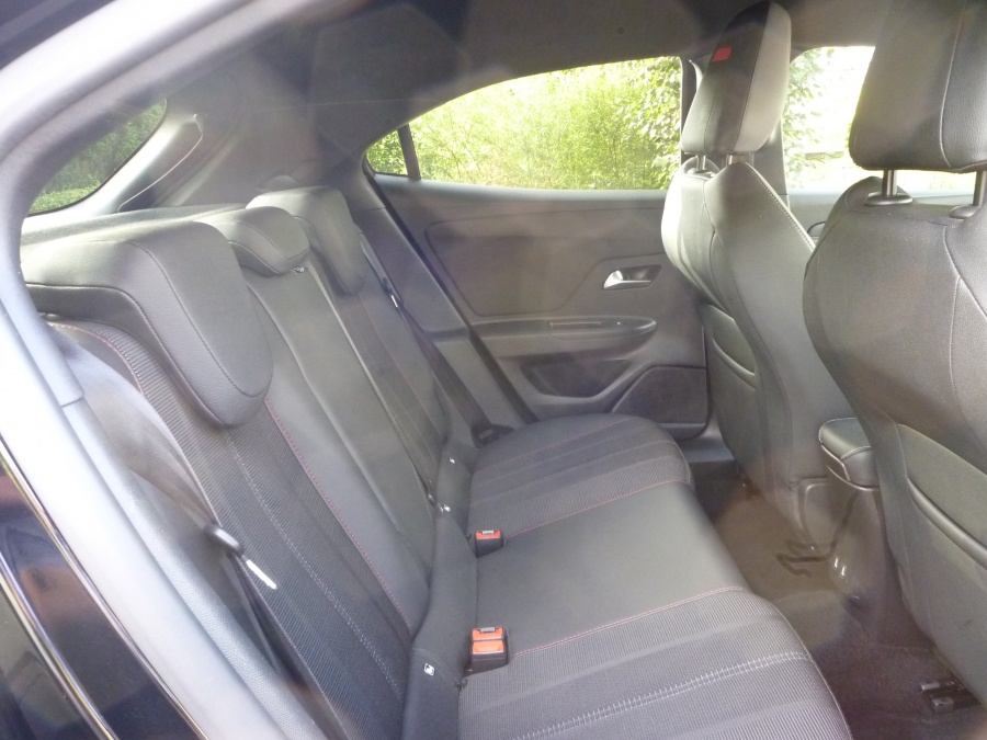 SRi Premium 1.2 Turbo auto