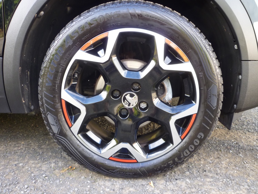 SRi Premium 1.2 Turbo auto