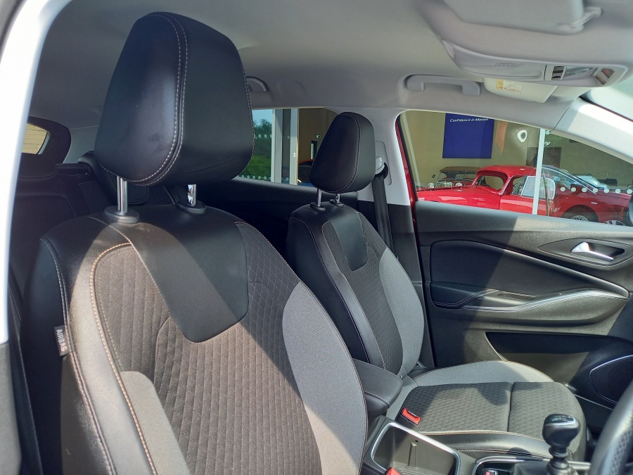 2020 Vauxhall Grandland X thumbnail 15