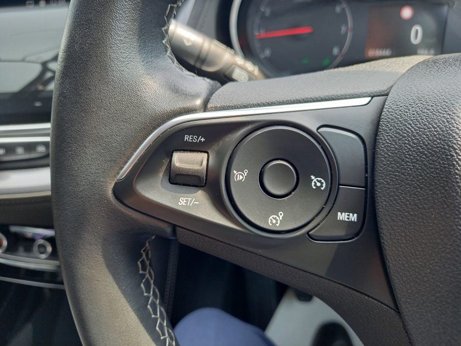 2020 Vauxhall Grandland X thumbnail 23