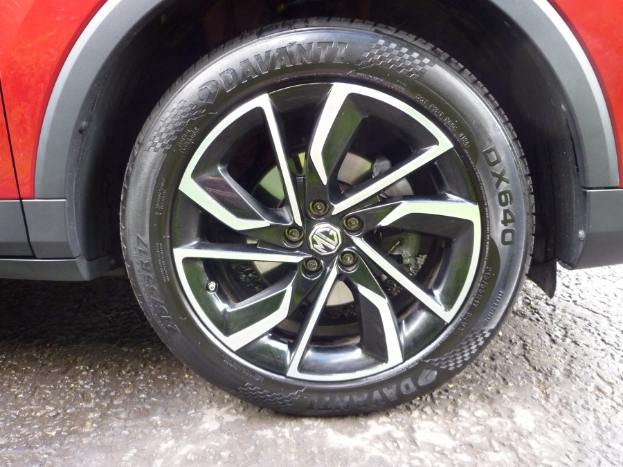 Exclusive 1.0 T-GDi automatic